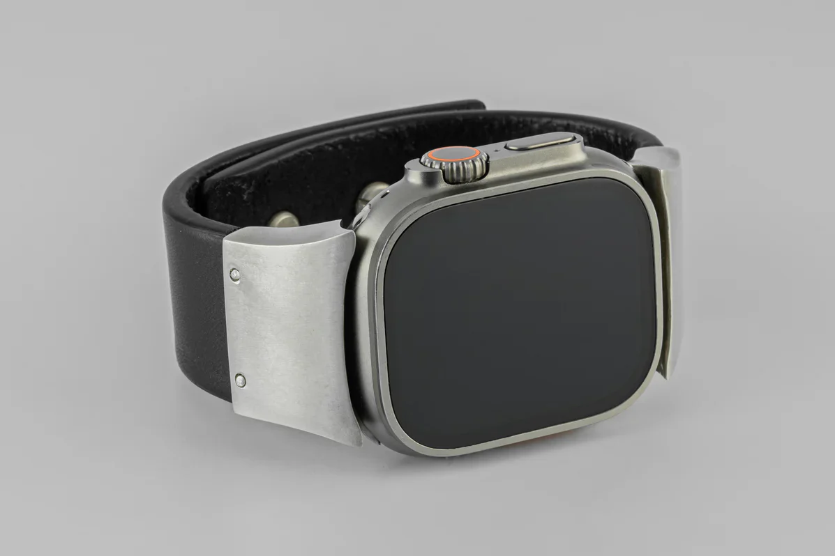 Apple Watch Bracelet AW2442-2-BLK+MA - Image 3