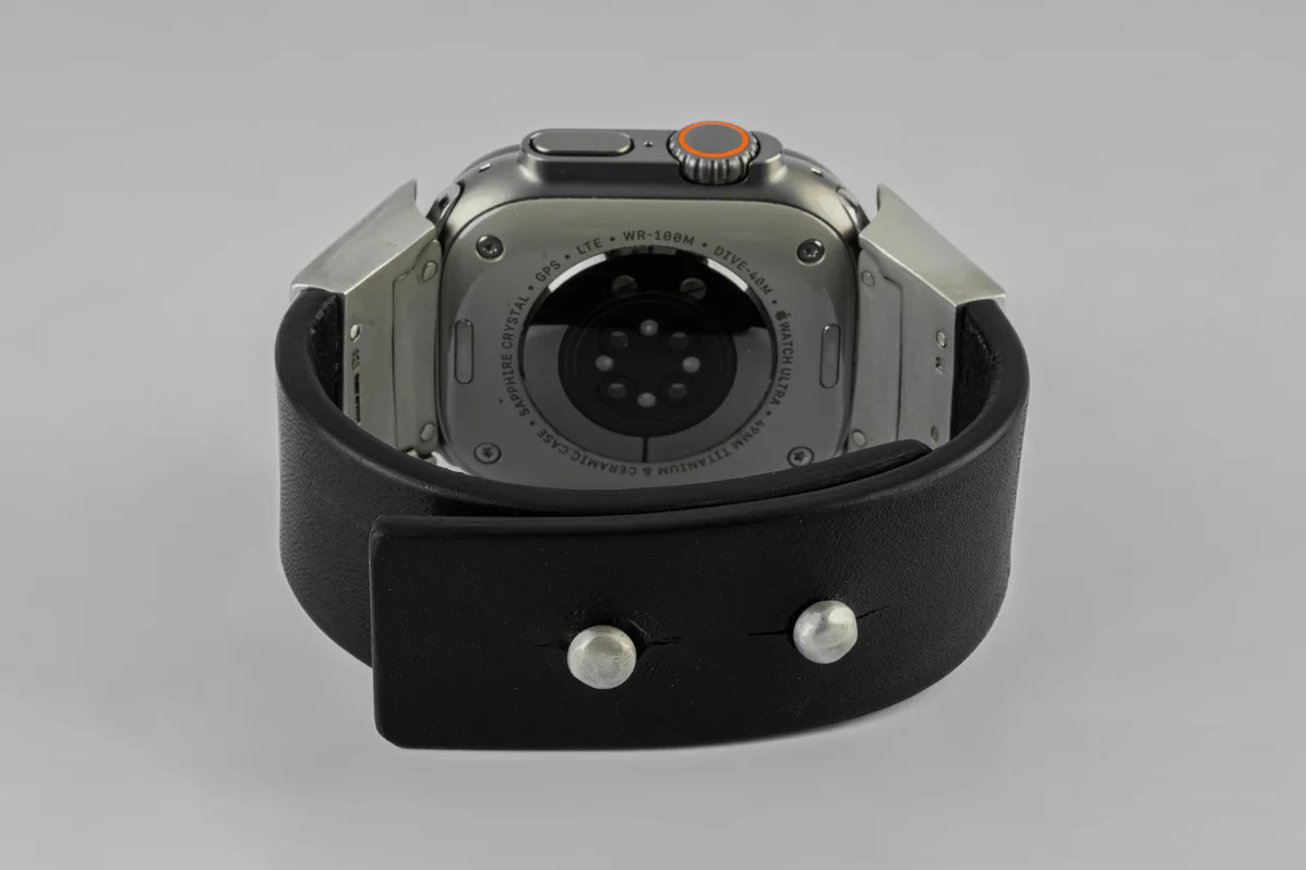Apple Watch Bracelet AW2442-2-BLK+MA - Image 4
