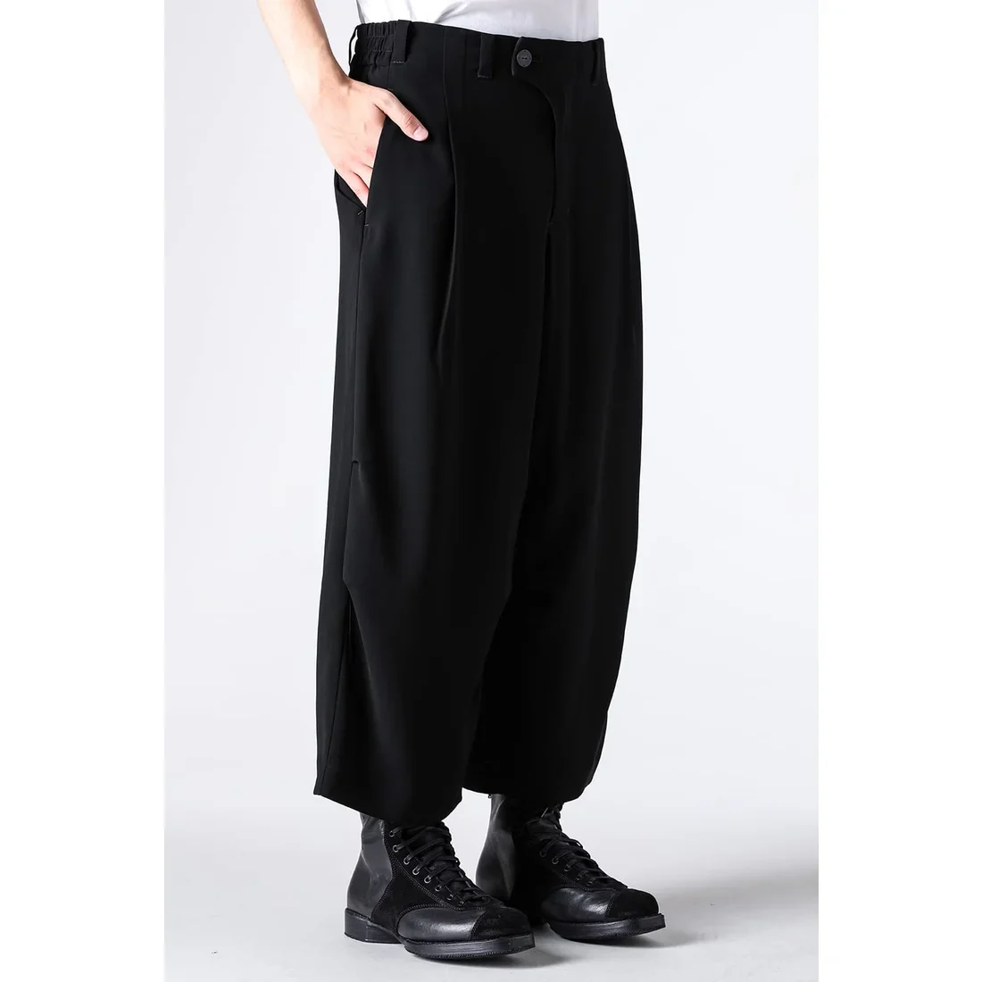 Black Baggy Cropped Leg Wool Pants - Image 11