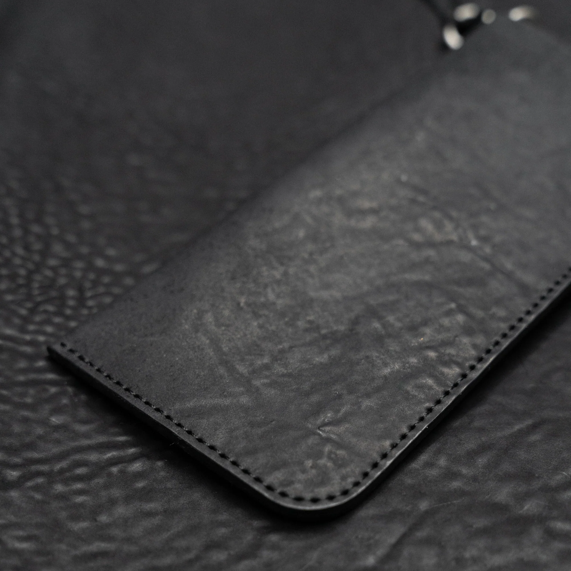 Black Culatta Horse Leather Kinich 2 Eyewear Pouch - Image 5