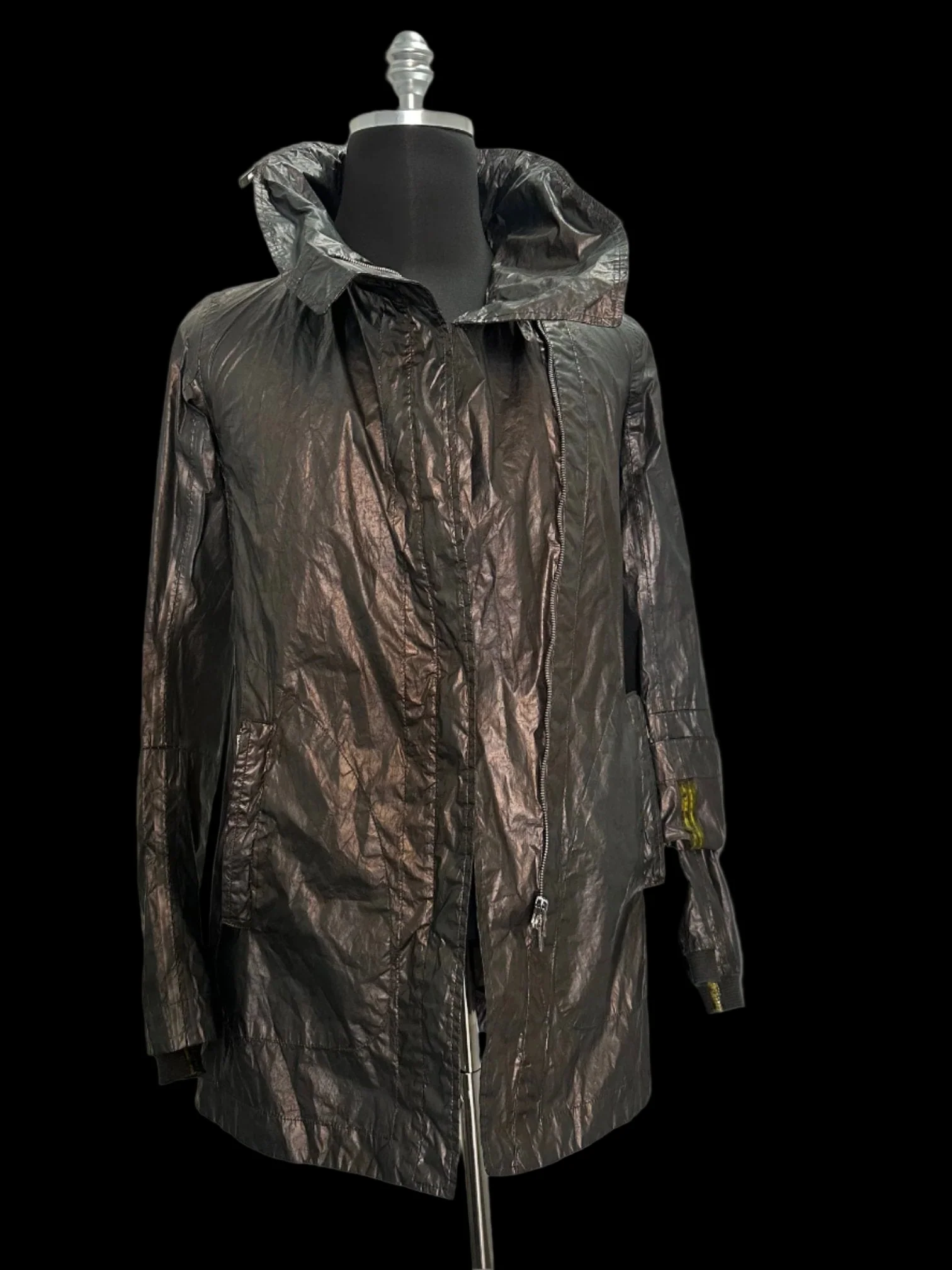 Black Green Object Dyed Nylon Chain-Seam Hooded Parka with Retractable Sleeves by Carol Christian Poell - Image 12