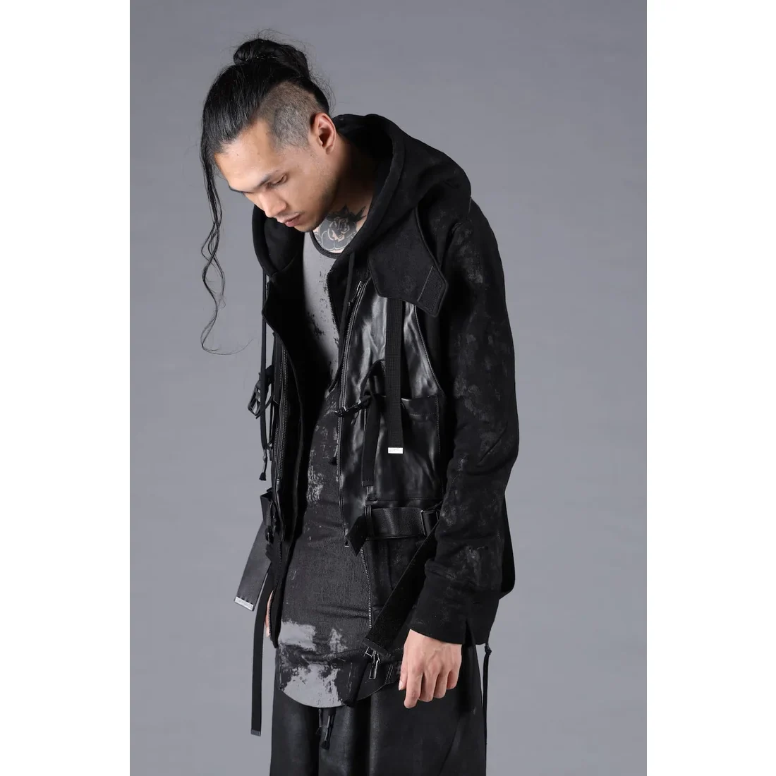 Black Horse Leather Vest Bag - Image 18