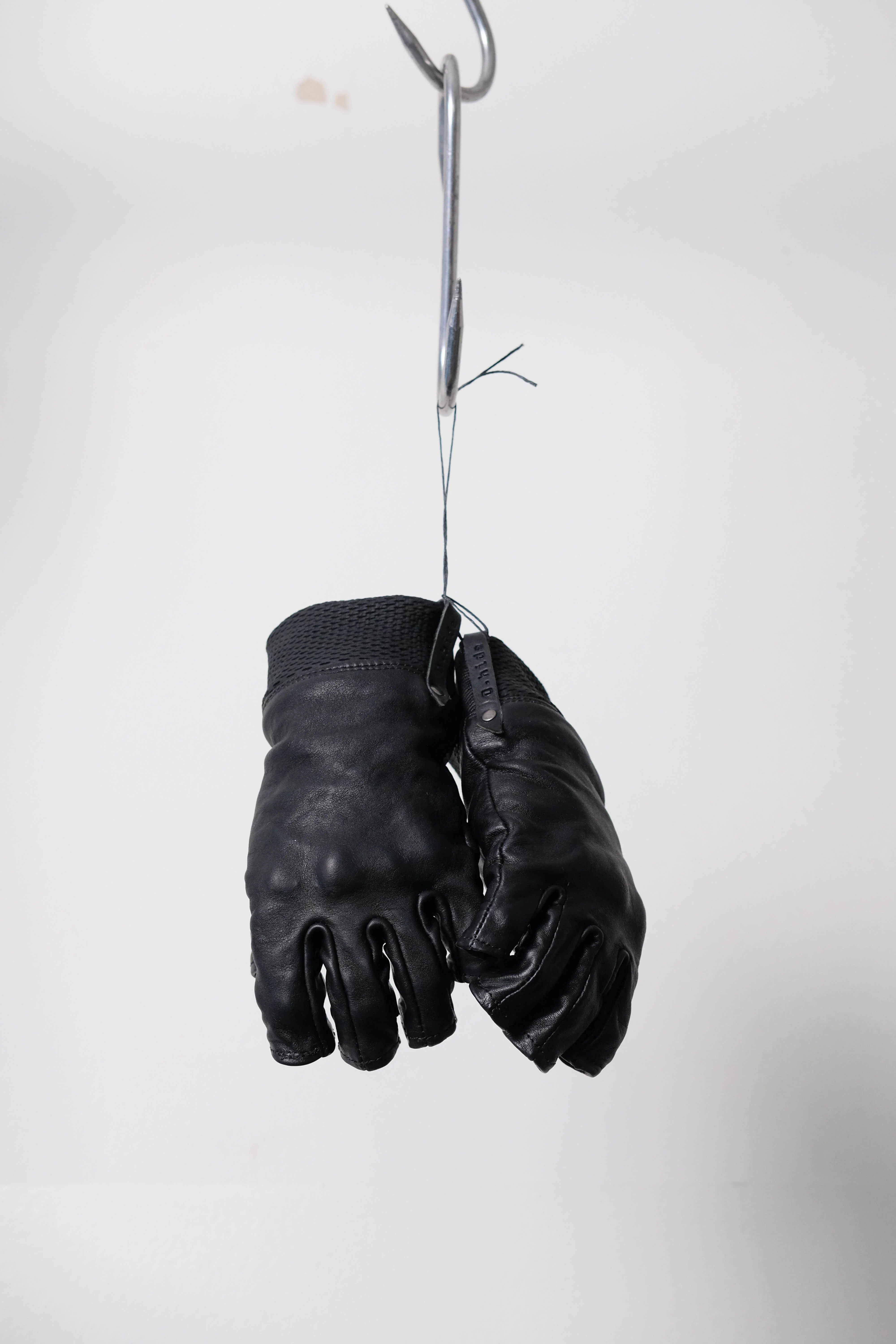 Black Kangaroo Leather Fingerless Gloves - Image 4
