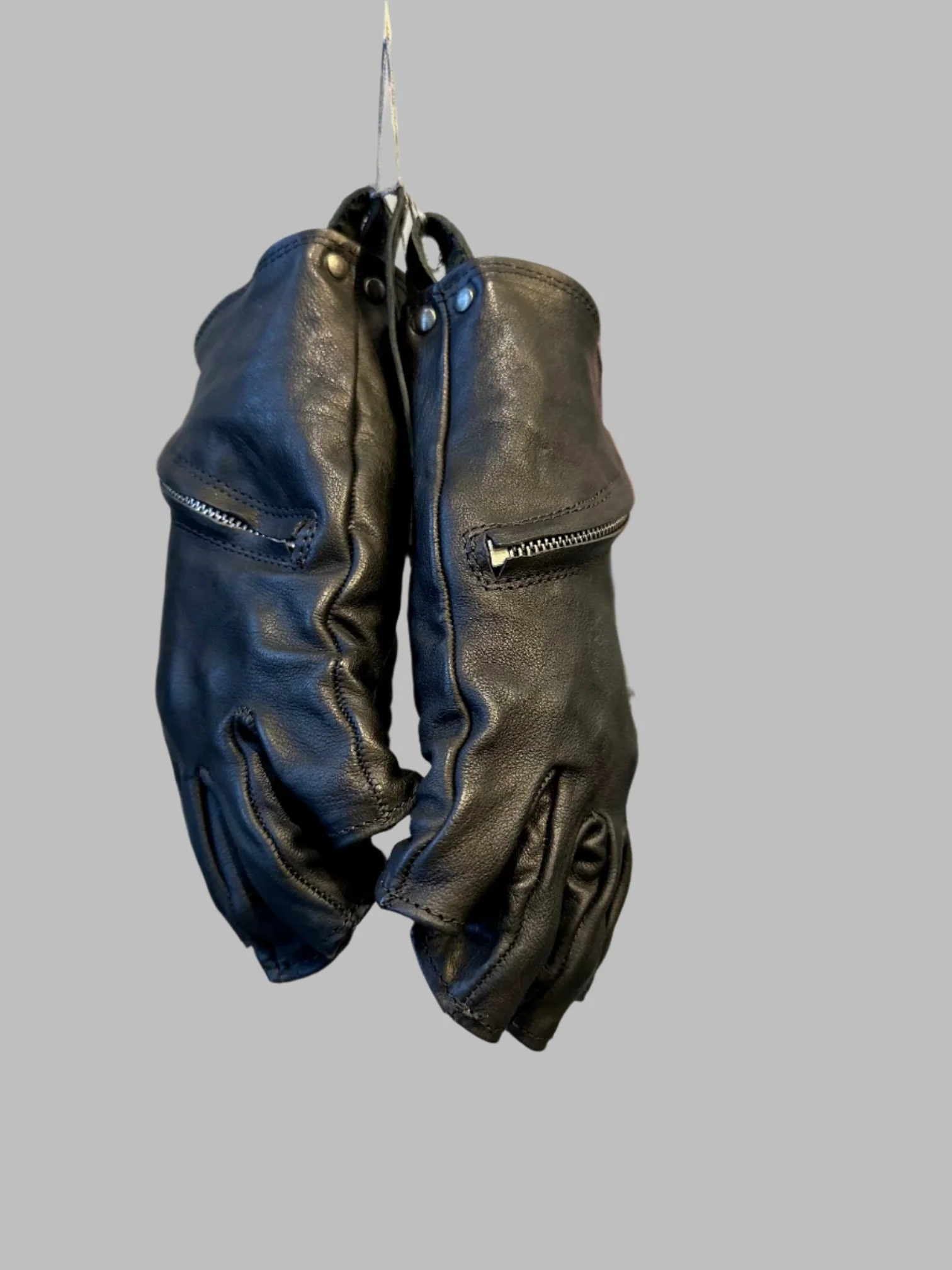 Black Kangaroo Leather Spiral Zipper Fingerless Gloves - Image 2