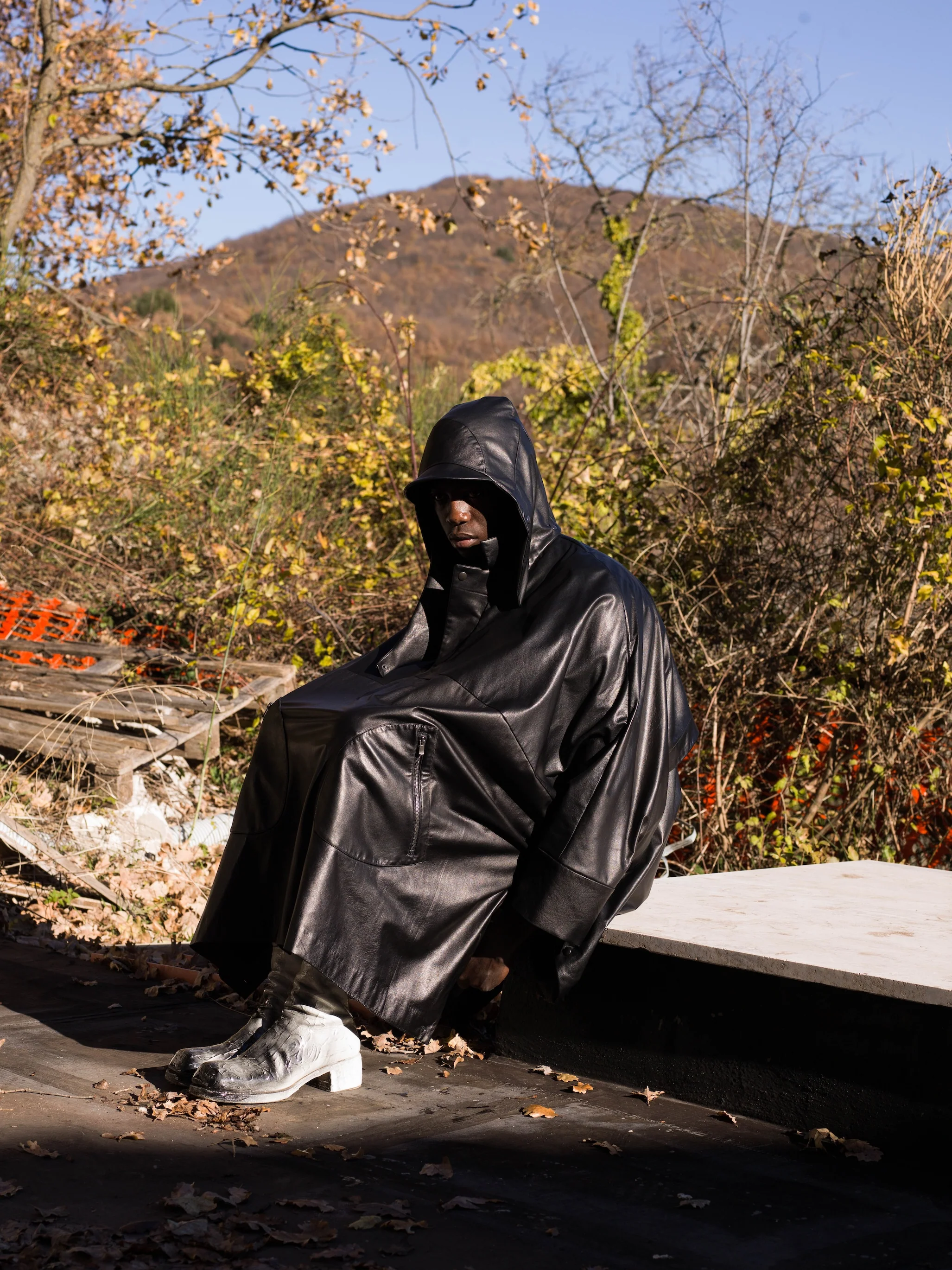 Black Luster Soft Steer Leather Hooded Smock Poncho - Image 5
