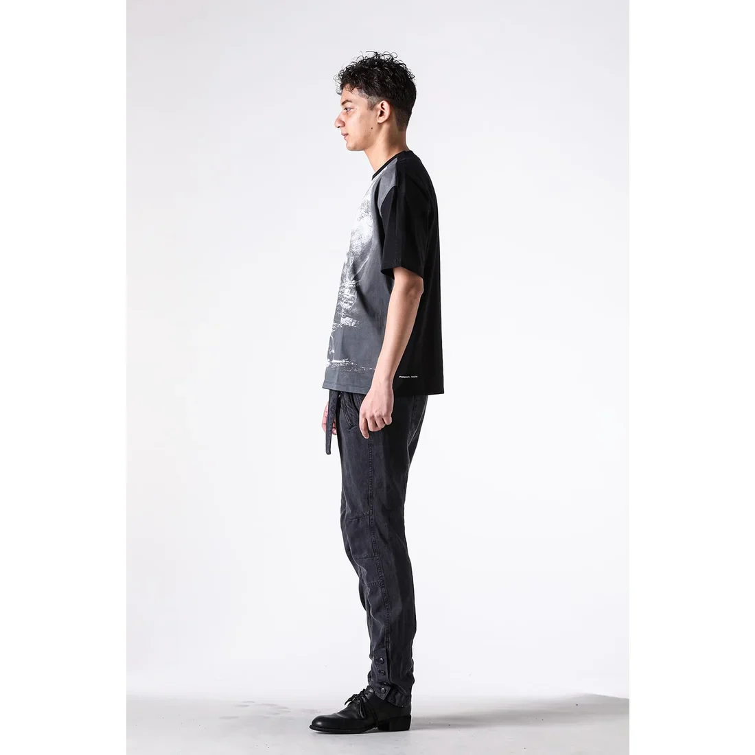 Black Printed Landscape T-shirt - Image 15