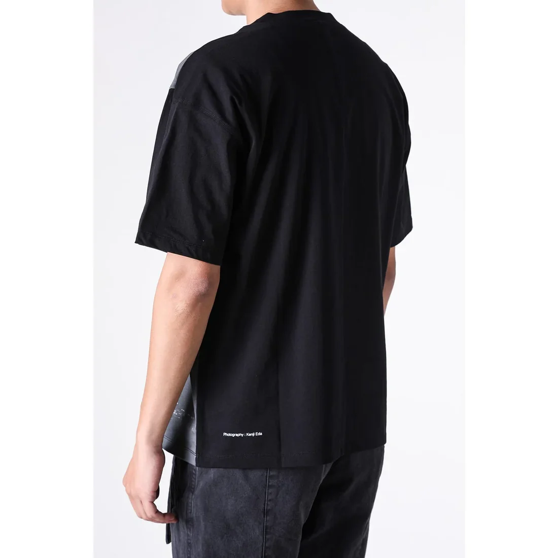 Black Printed Landscape T-shirt - Image 6