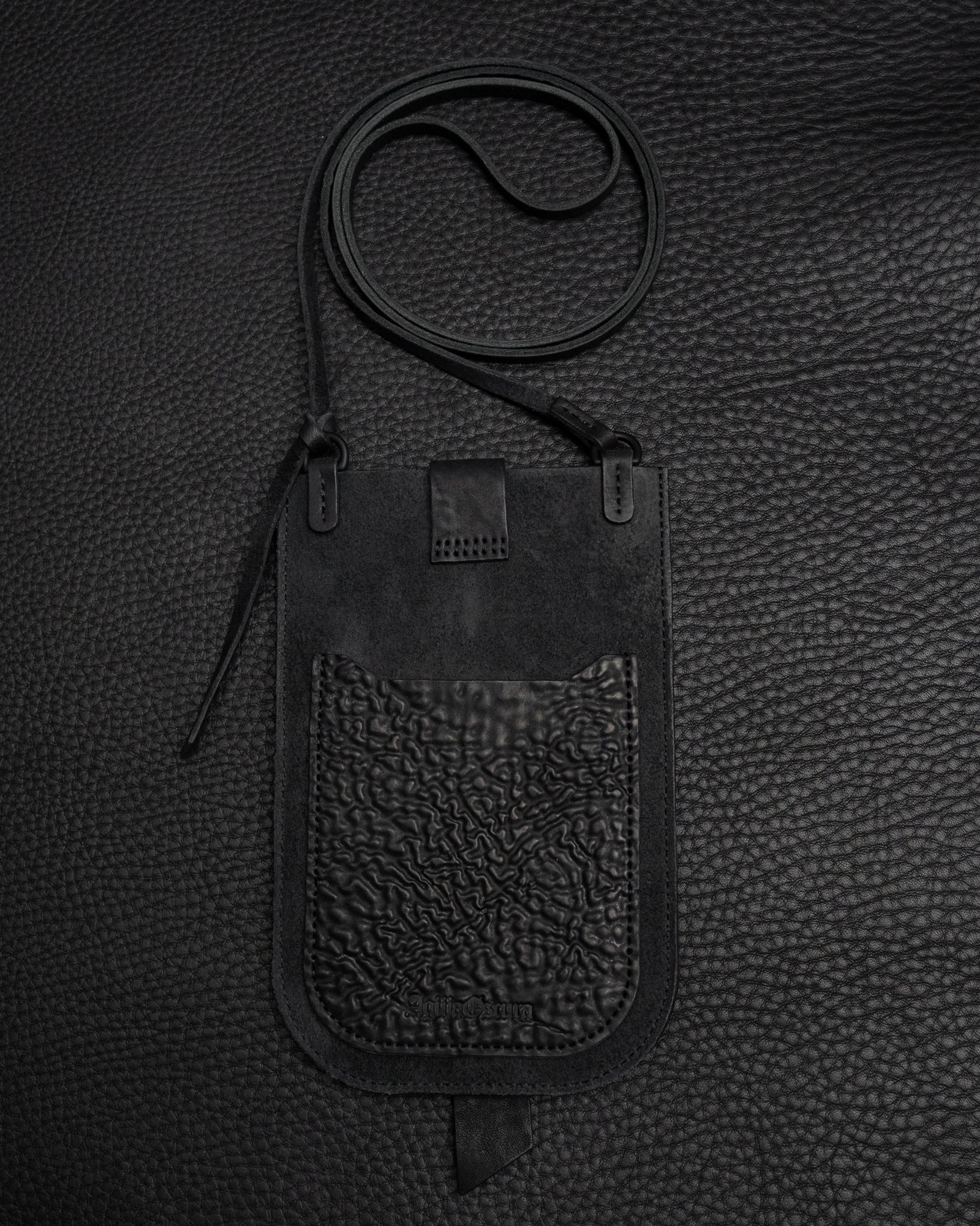 Black Reverse Culatta Viaje Travel Pouch - Image 5