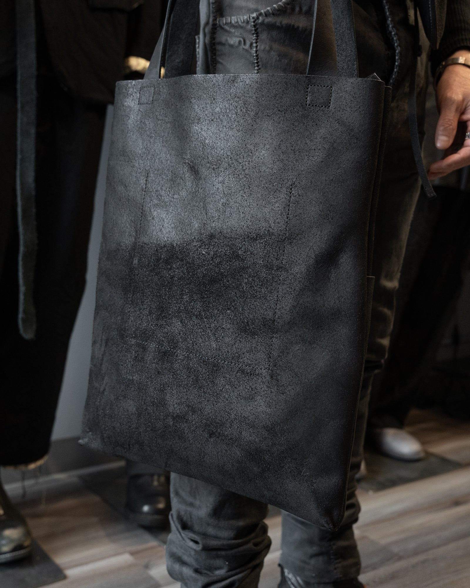 Black Reverse Horse Culatta Porta XL Tote Bag 2 - Image 8
