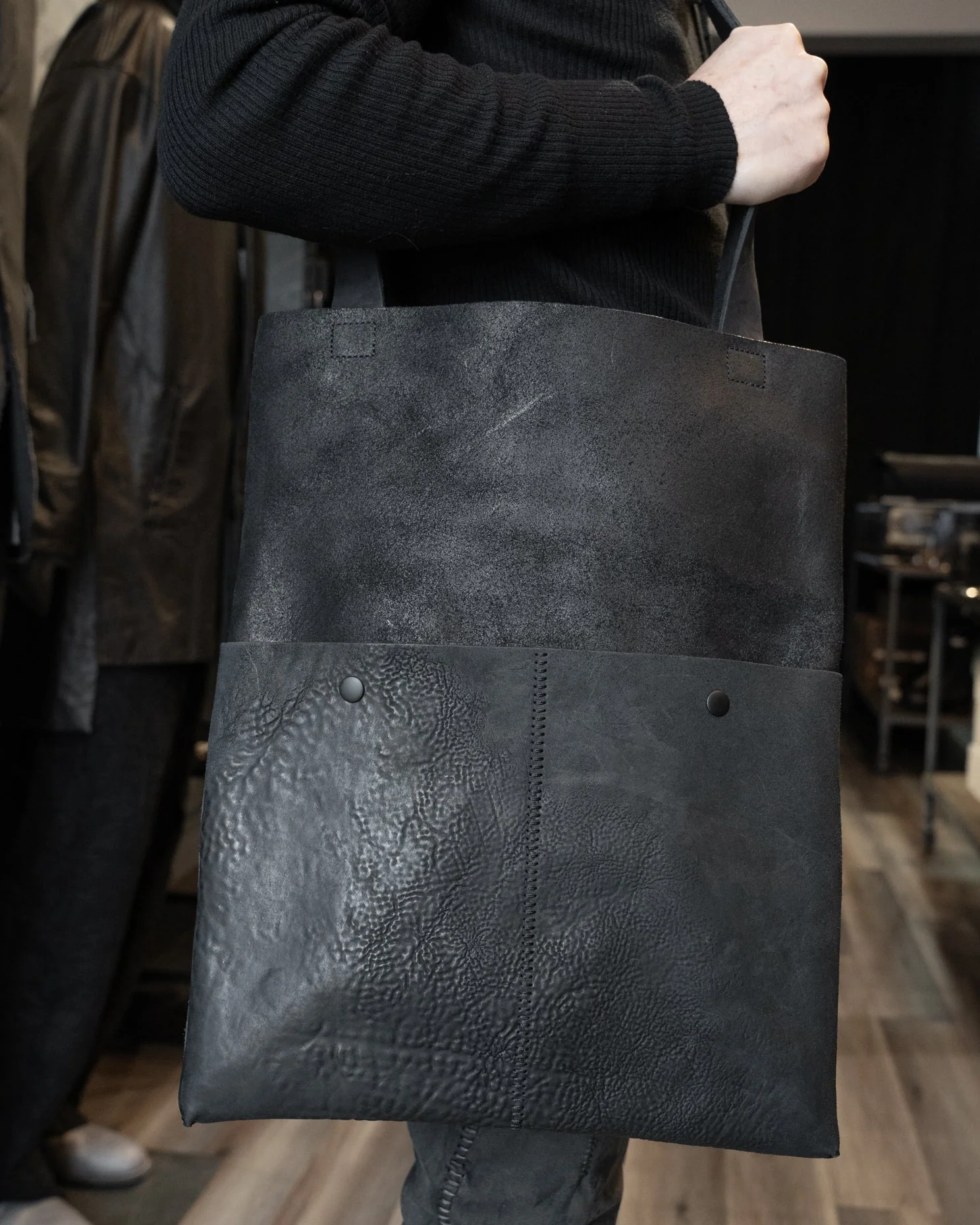 Black Reverse Horse Culatta Porta XL Tote Bag 2 - Image 9