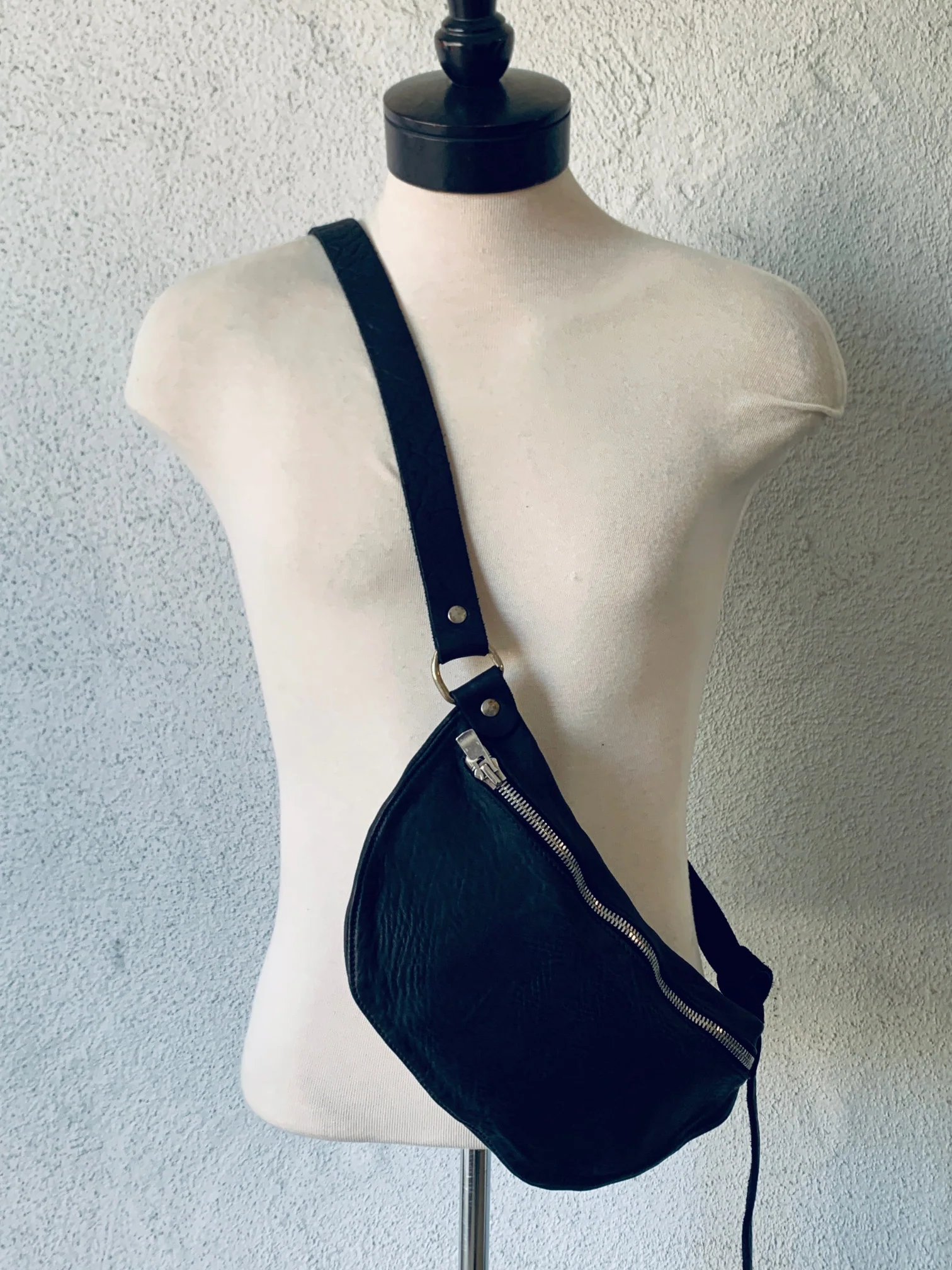 Black Soft Horse Leather Small Belt Bag Q100 - Image 4
