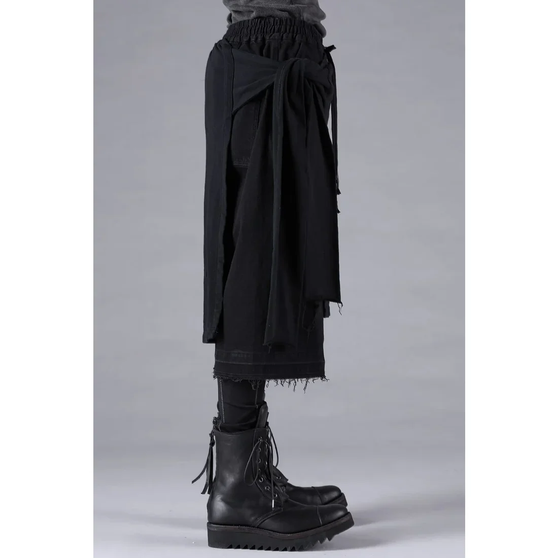 Black Stretch Denim Damage Apron Wide Cropped Pants - Image 3