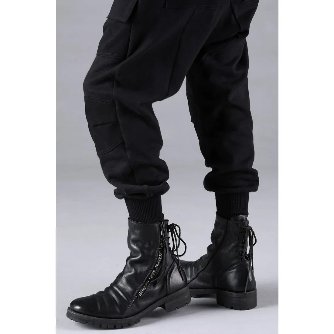 Black Untwisted Yarn Fleece Combination Wide Jogger Pants - Image 14