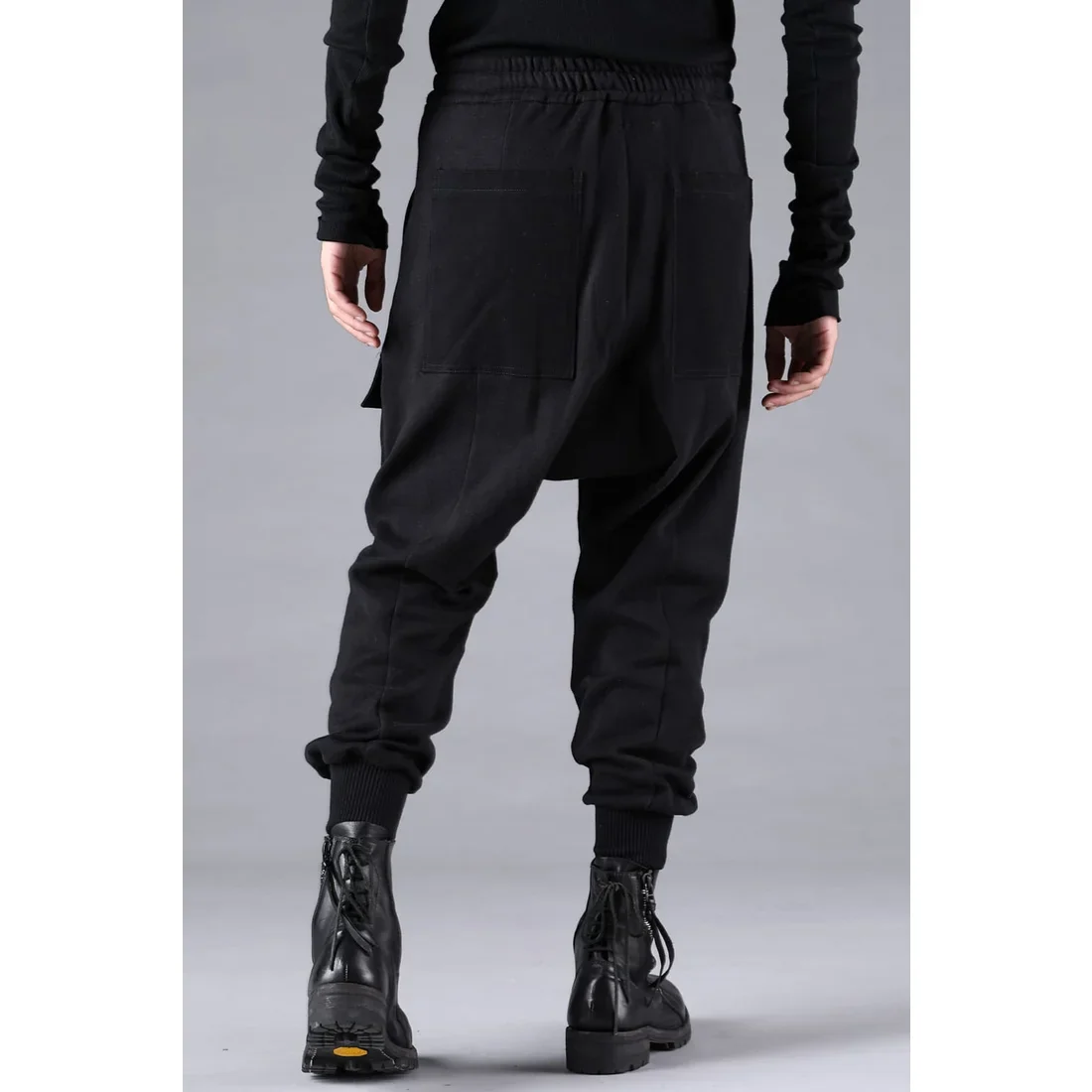 Black Untwisted Yarn Fleece Combination Wide Jogger Pants - Image 15