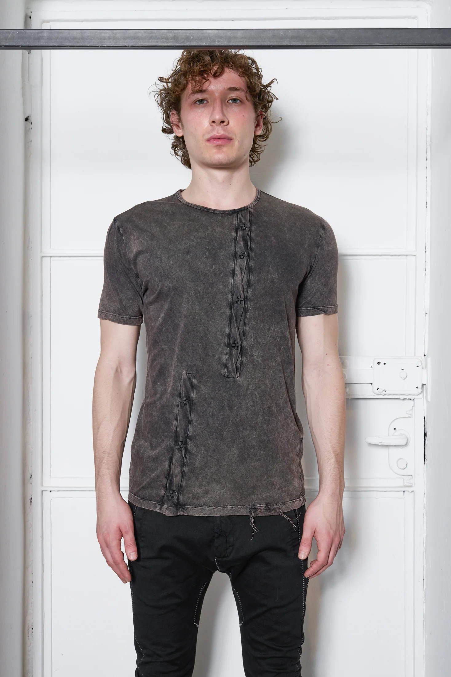 Brown Wash Henley SS T-shirt