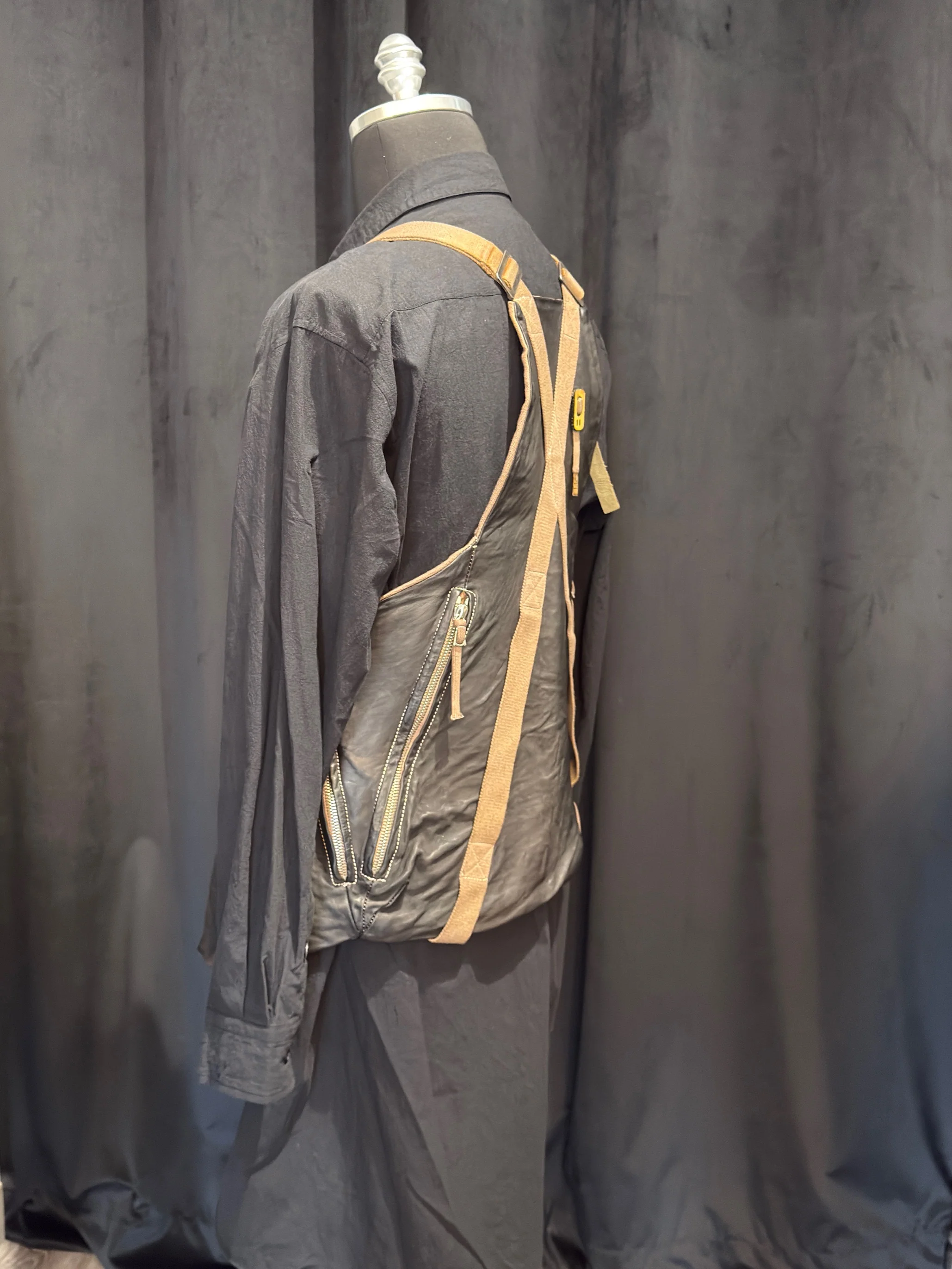 Carbon Grey Kangaroo Leather Vestbag 2.1 - Image 3