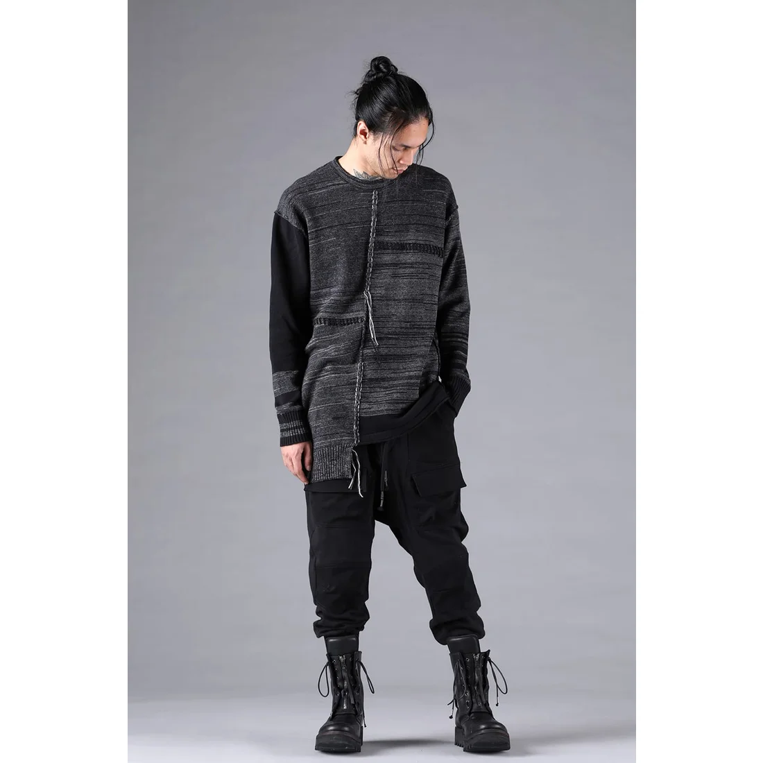 Charcoal Cotton Cashmere Unbalanced Border Knit Pullover - Image 11