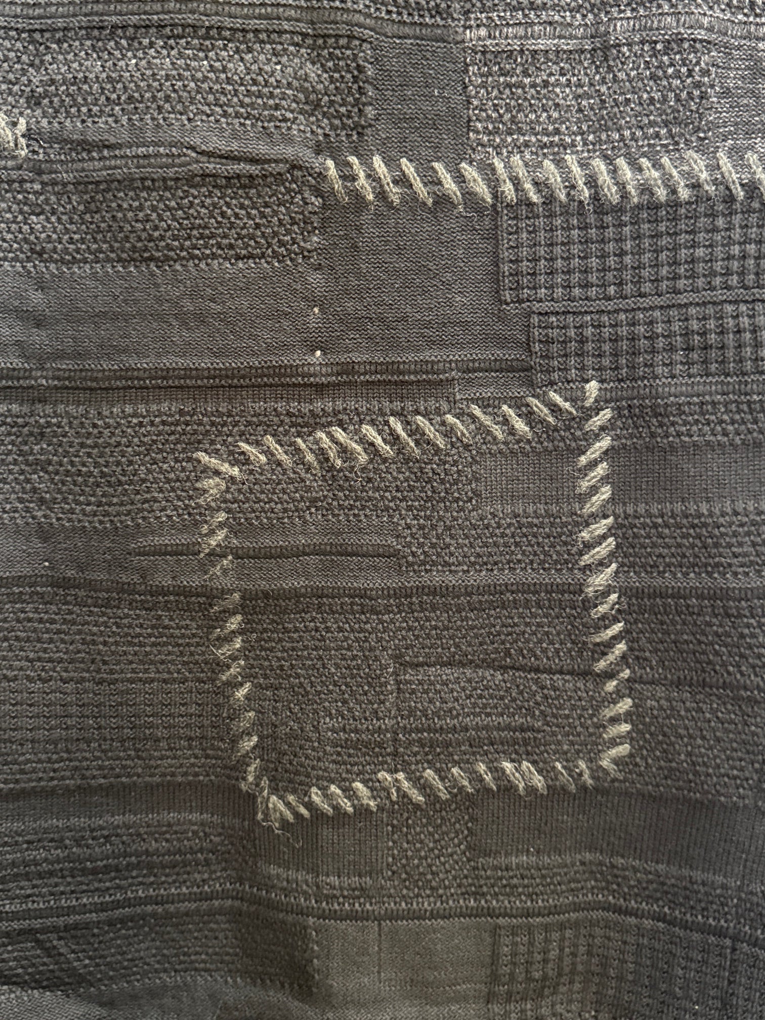 Charcoal x Black Cotton Cashmere Crust Patch Knit Long Stole - Image 7