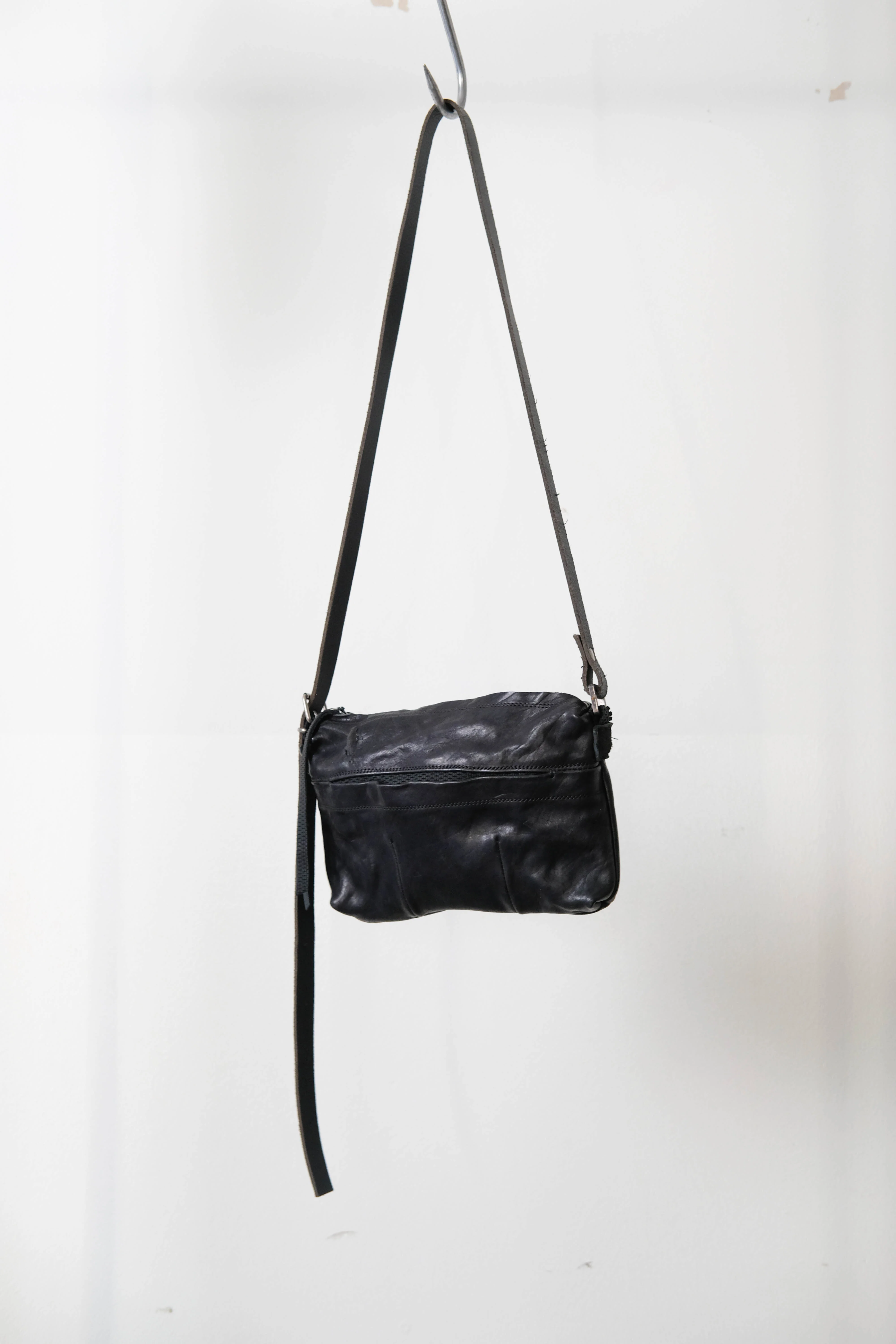 Essential Messenger Bag - Image 14
