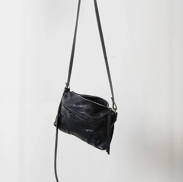 Essential Messenger Bag - Image 15