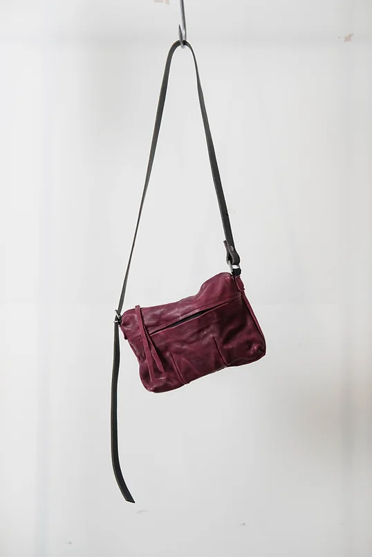 Essential Messenger Bag - Image 7