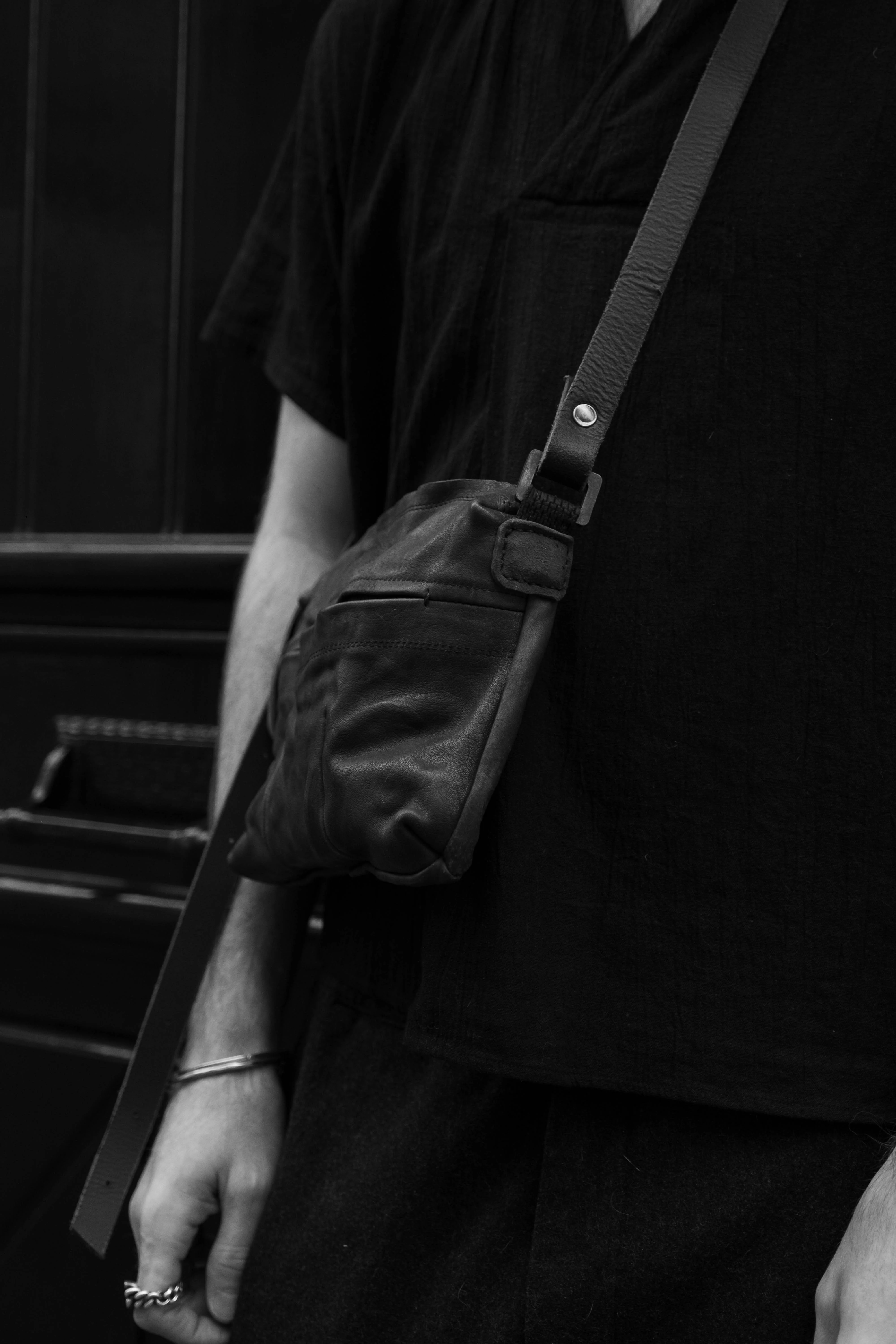 Essential Messenger Bag - Image 9