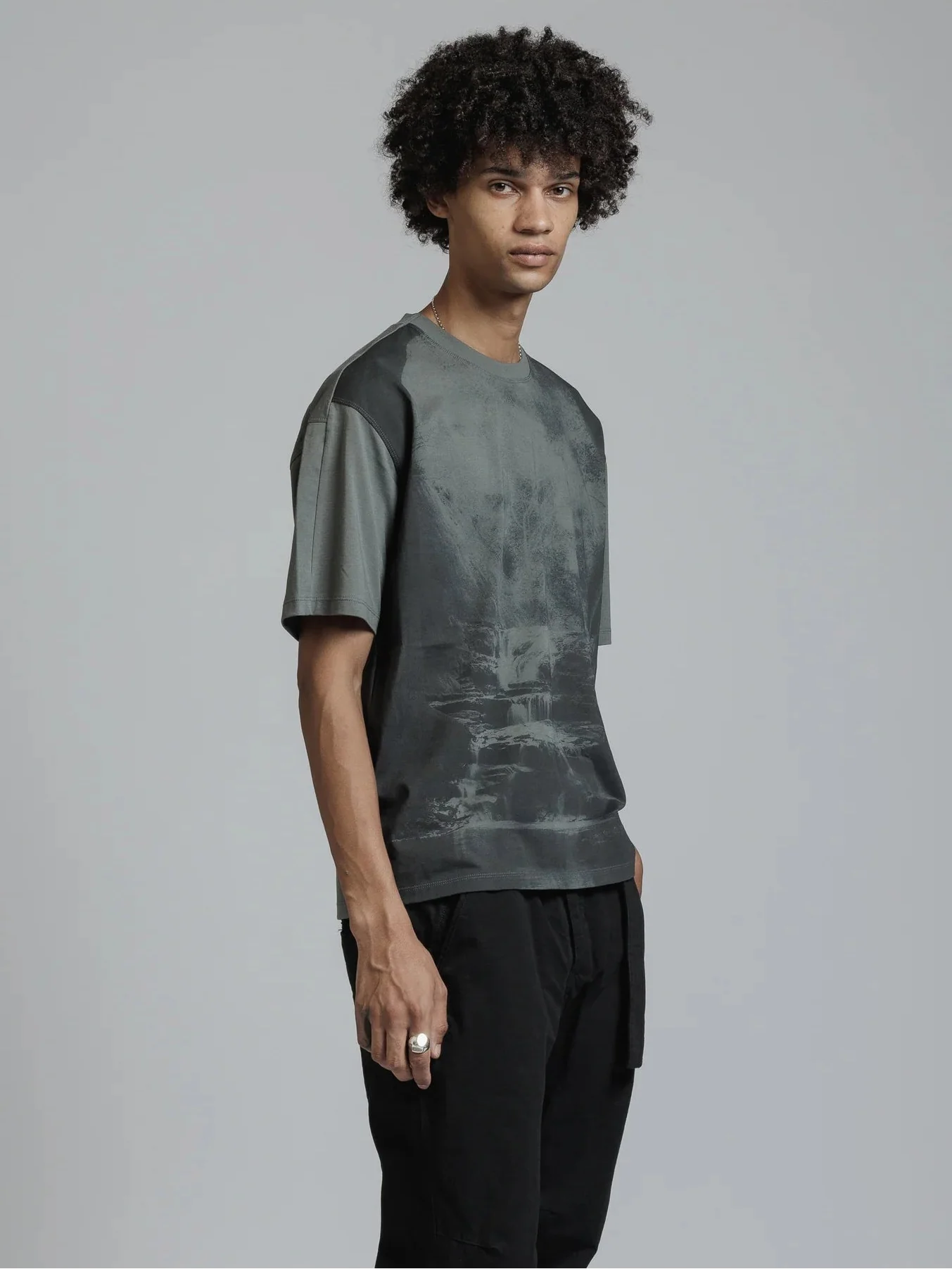 Grey Printed Landscape T-shirt - Image 3