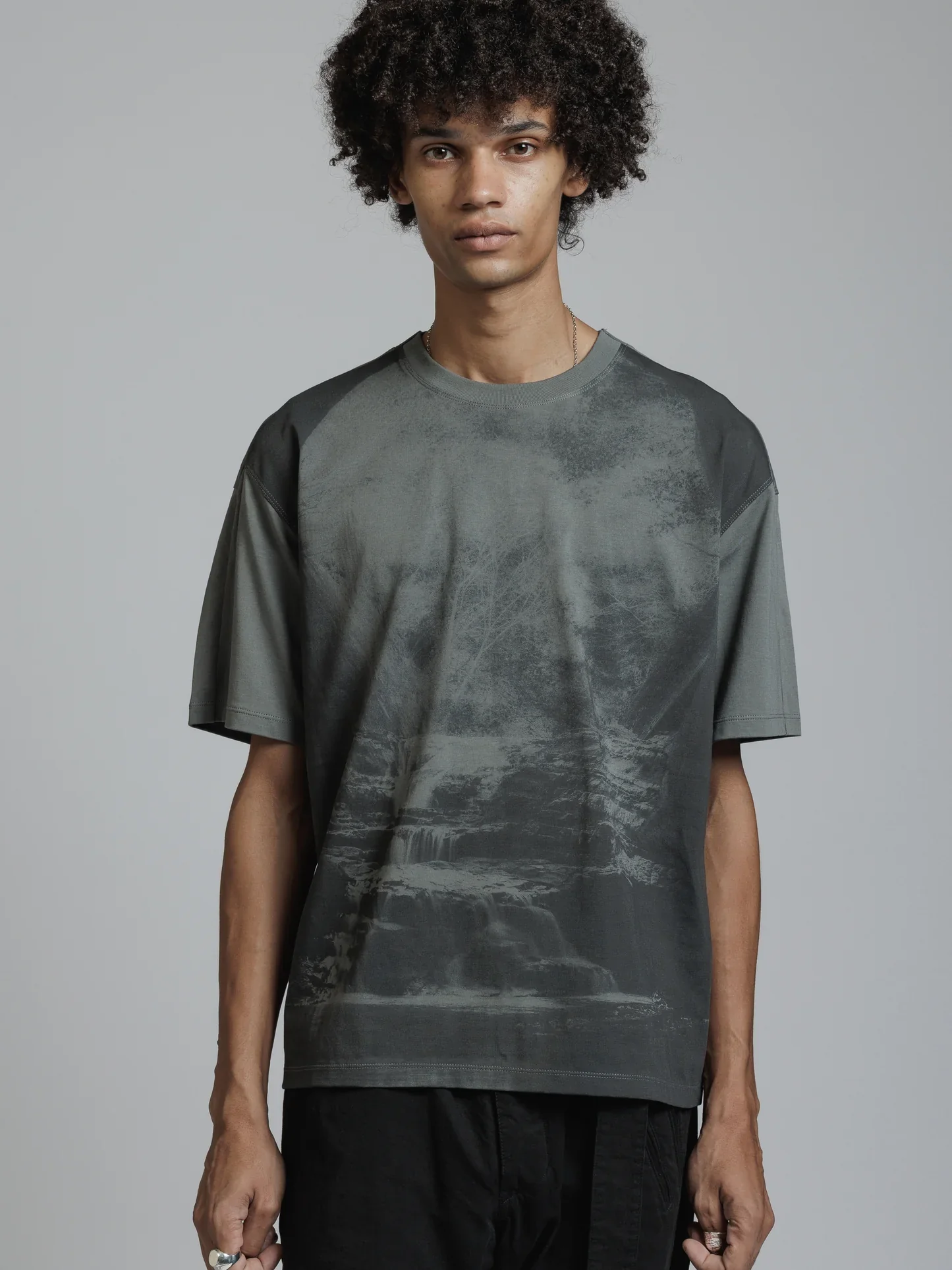 Grey Printed Landscape T-shirt - Image 6