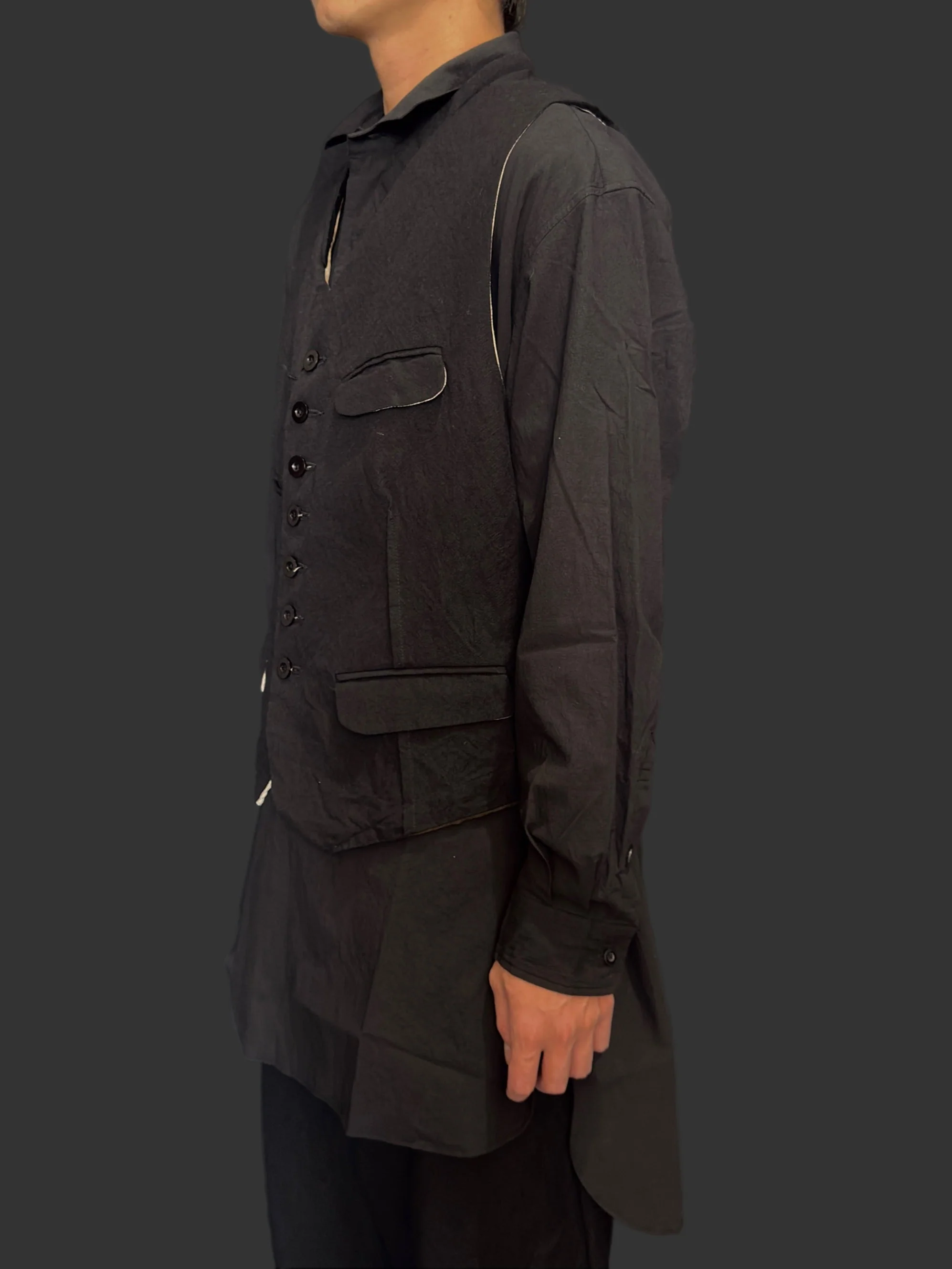 Midnight Square Shaped Loose Vest - Image 3