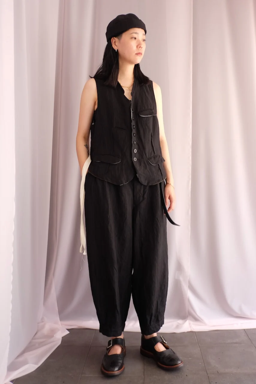 Midnight Square Shaped Loose Vest - Image 6
