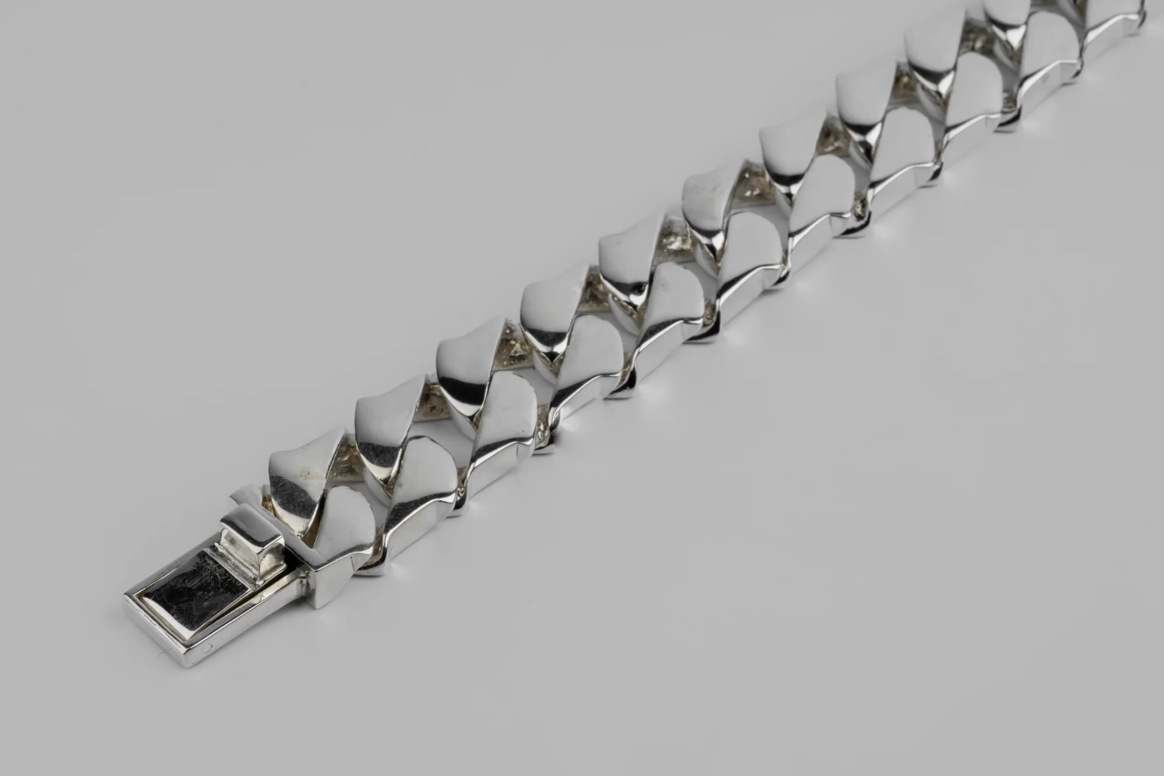 P4 Cuban Chain Bracelet 2420-1-PA - Image 4