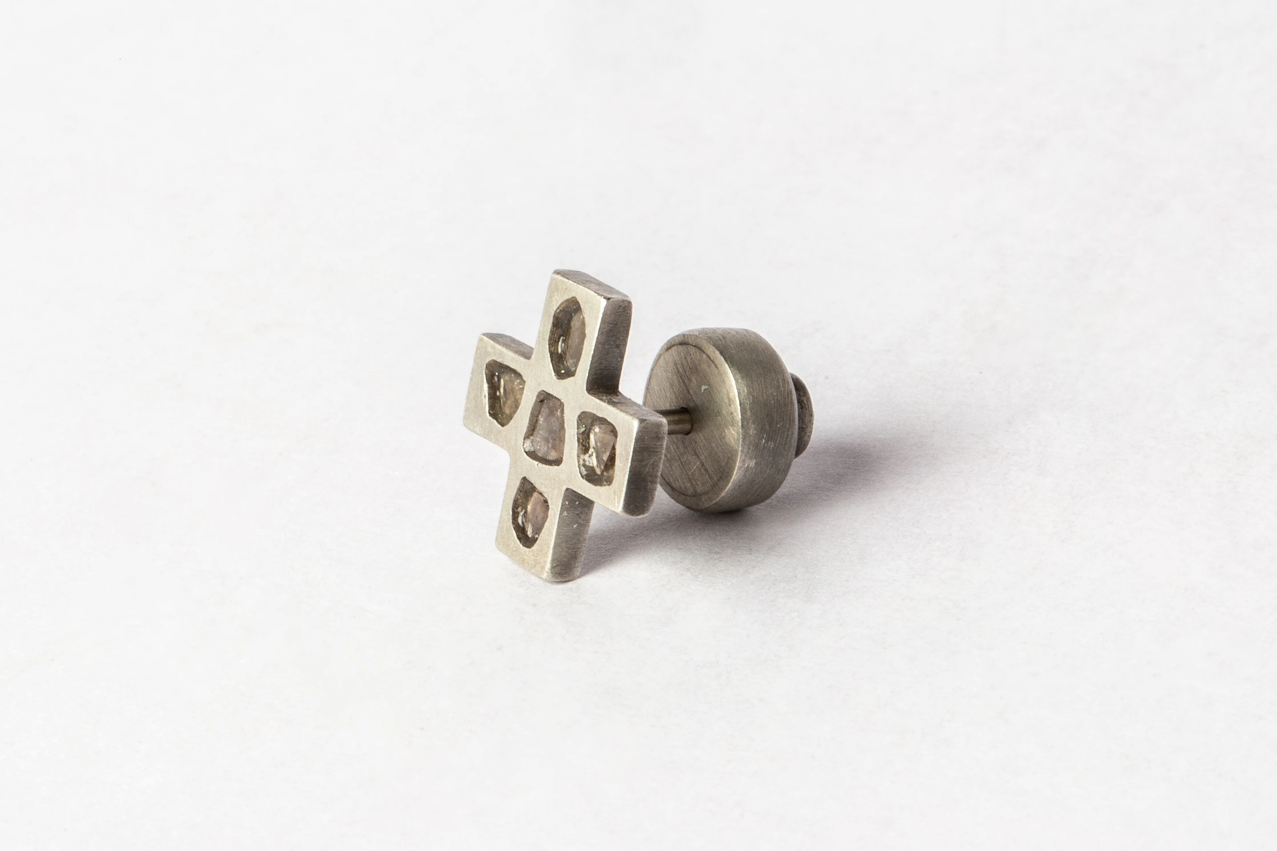 Plus Earring Mega Pavé 12mm 1135-11-DA+DIA - Image 4