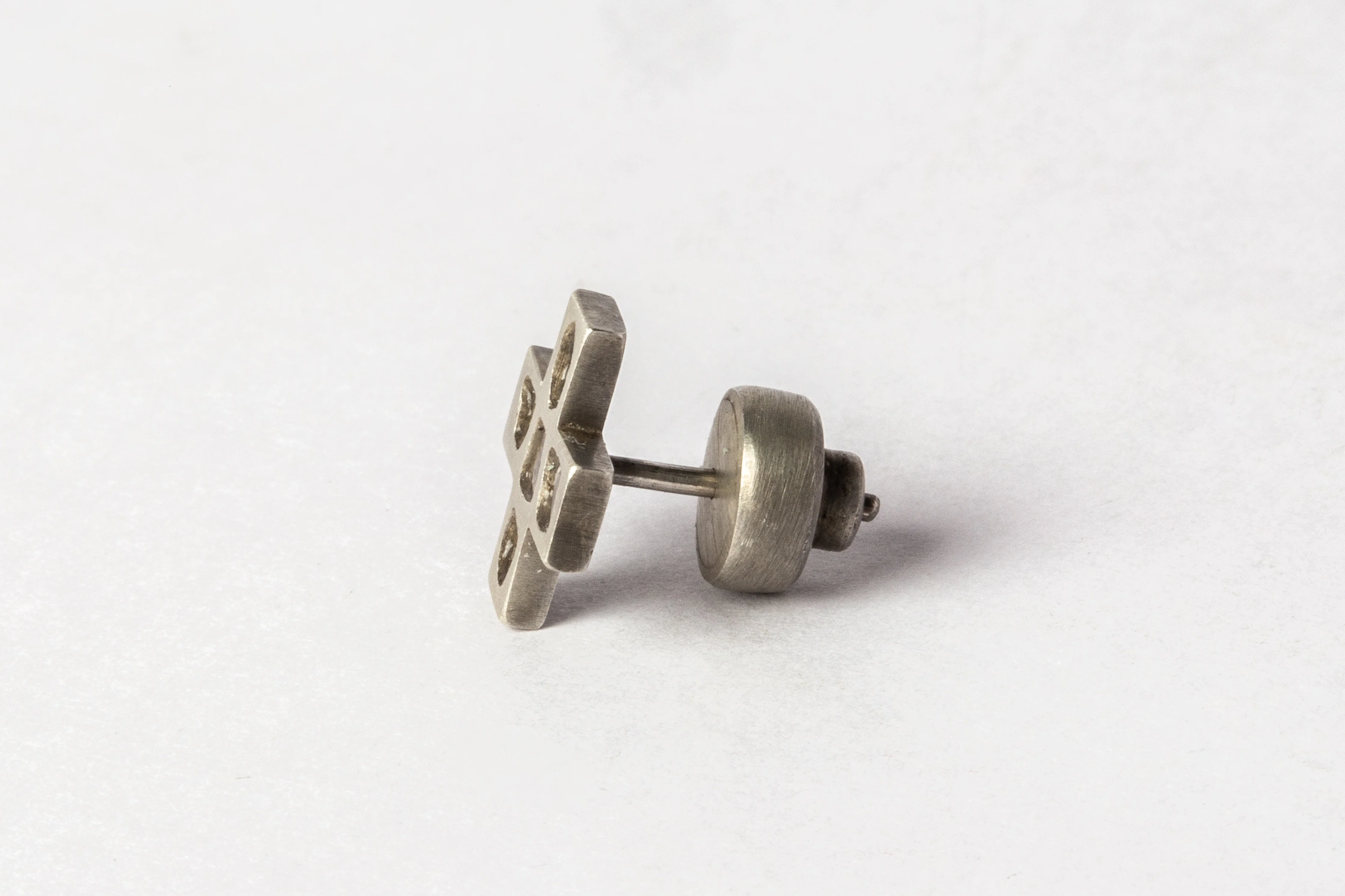 Plus Earring Mega Pavé 12mm 1135-11-DA+DIA - Image 7
