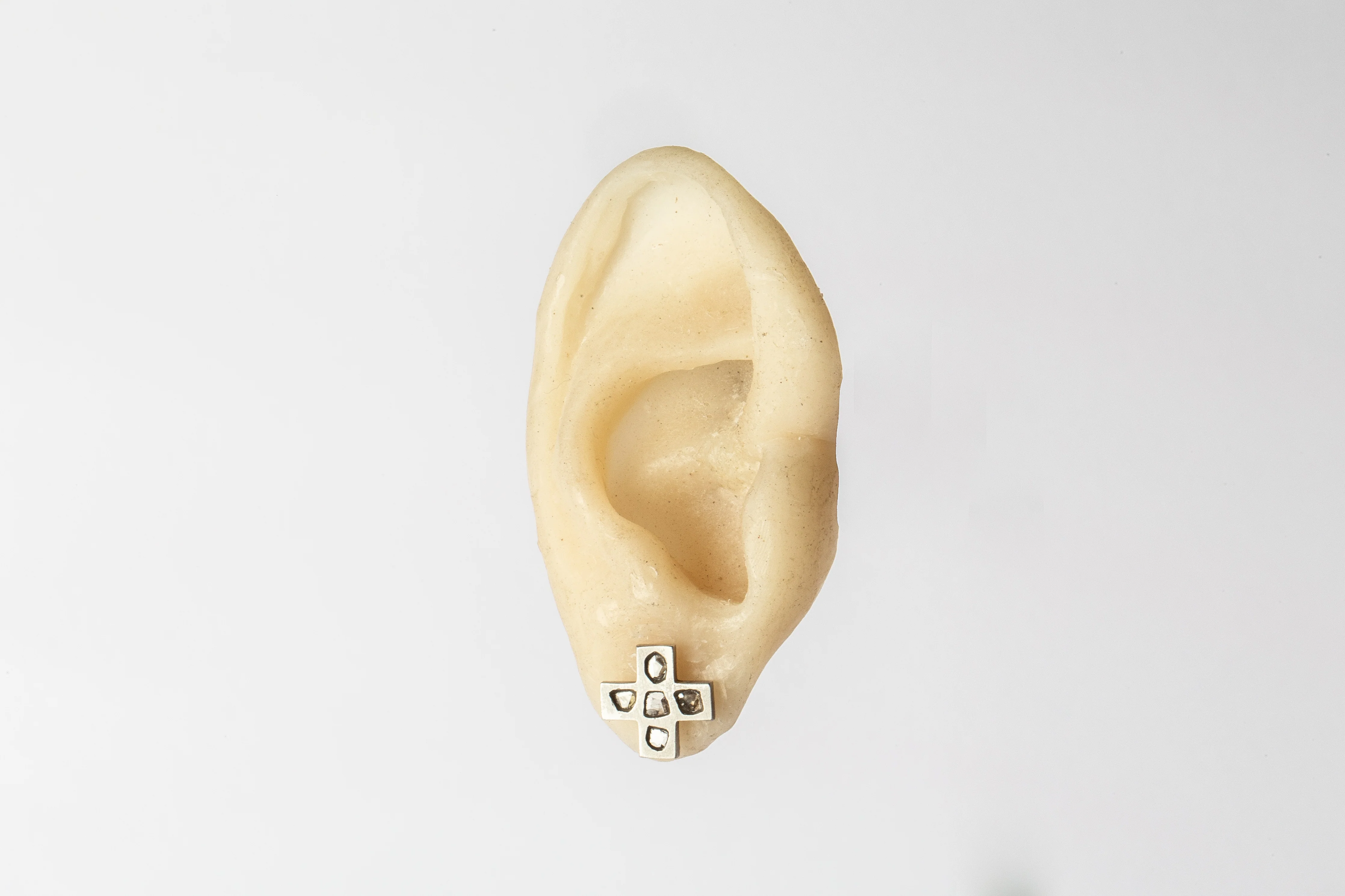 Plus Earring Mega Pavé 12mm 1135-11-DA+DIA - Image 9