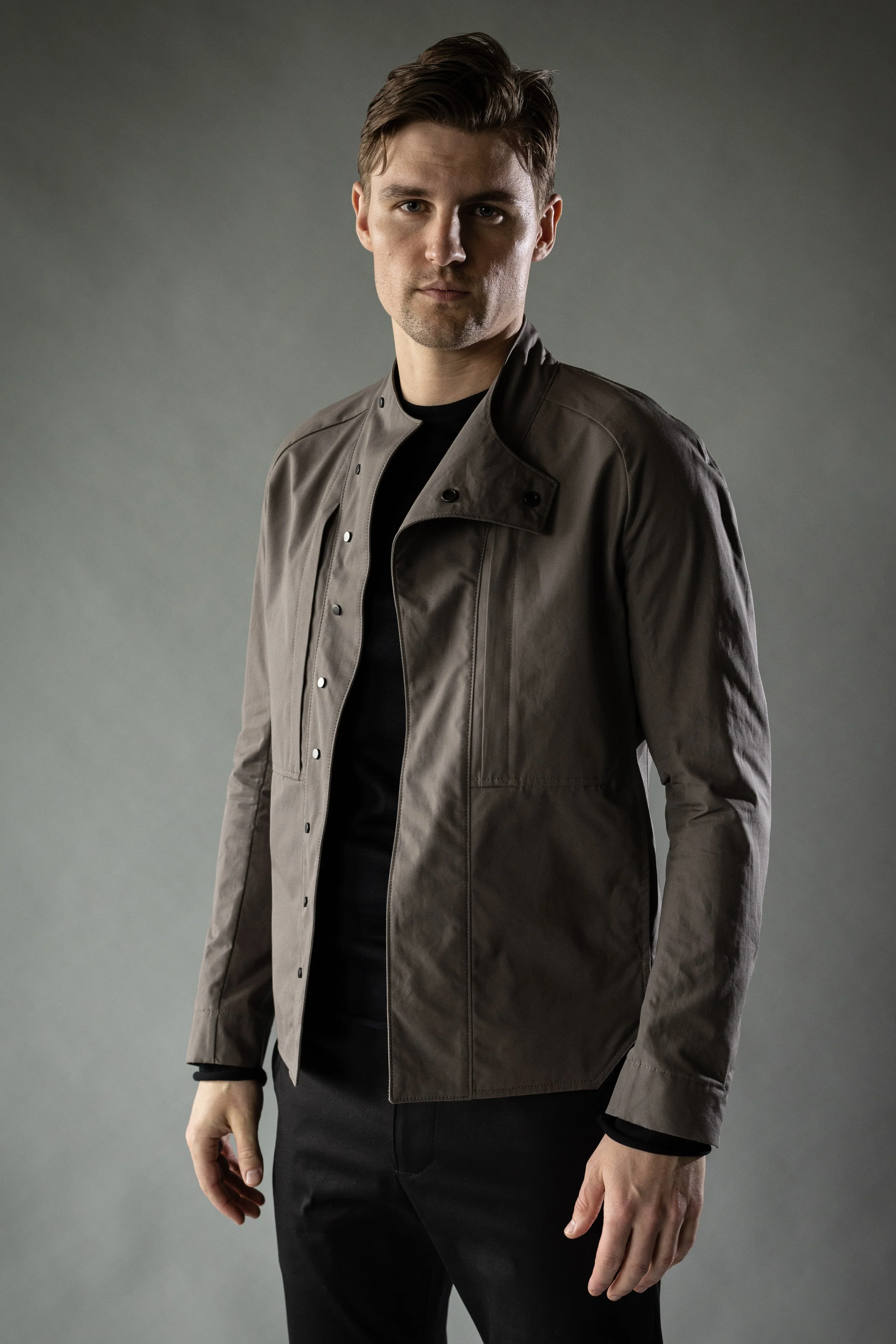 Static Black Japanese Linen Cotton Chambray AERA OVERSHIRT - Image 6