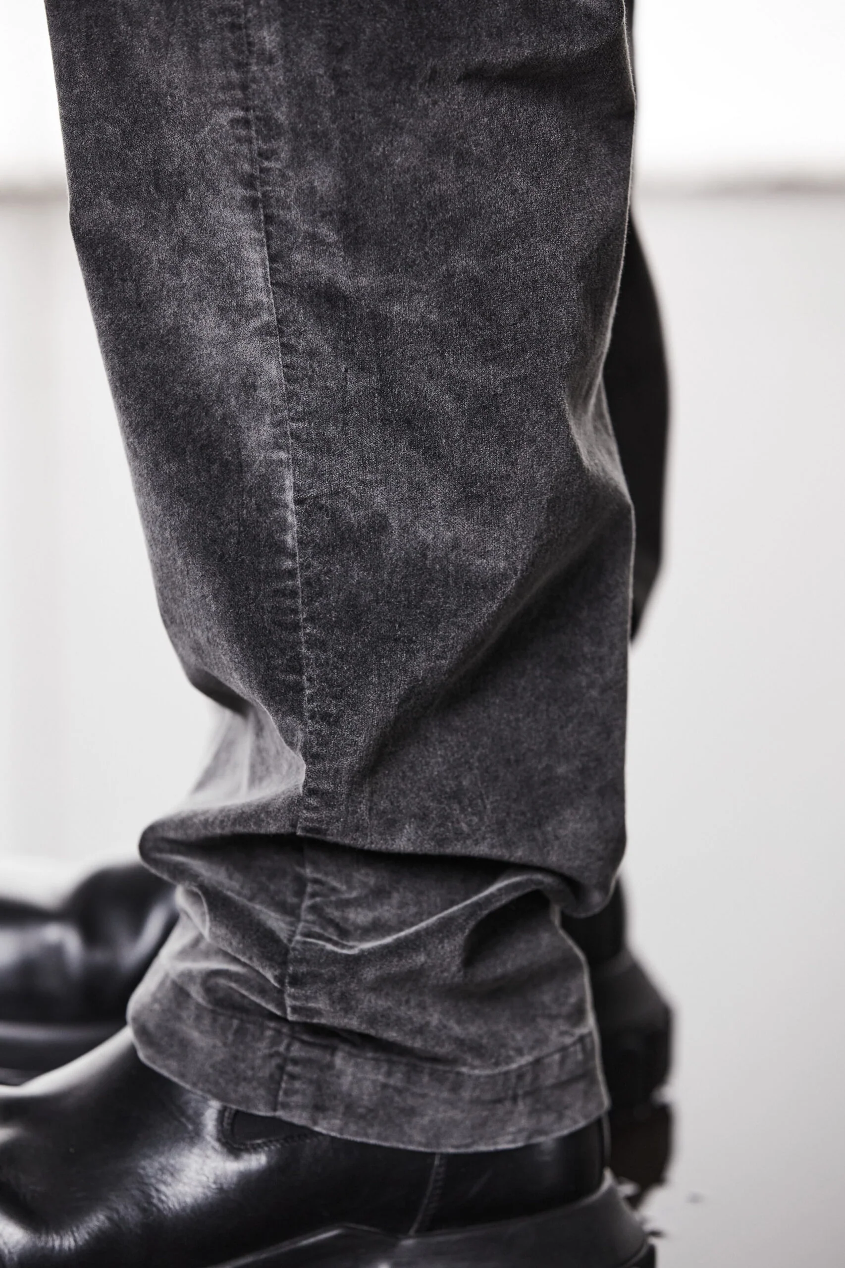 Used Grey Washed Velvet Cotton Pants MP 16 - Image 8